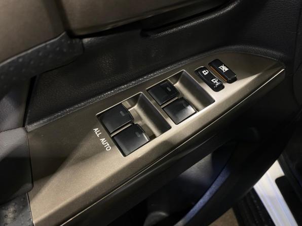 Toyota Land Cruiser 200 Series с пробегом 2010 года, цена 3 100 000 рублей, 228211 км, внедорожник, Автокод Объявления