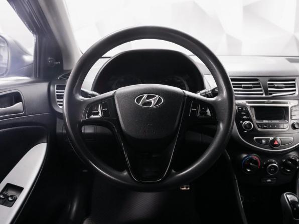 Hyundai Solaris I Рестайлинг с пробегом 2016 года, цена 931 000 рублей, 225000 км, седан, Автокод Объявления