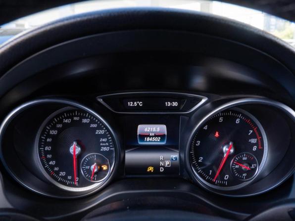 Mercedes-Benz GLA I (X156) Рестайлинг с пробегом 2019 года, цена 1 937 000 рублей, 184502 км, внедорожник, Автокод Объявления