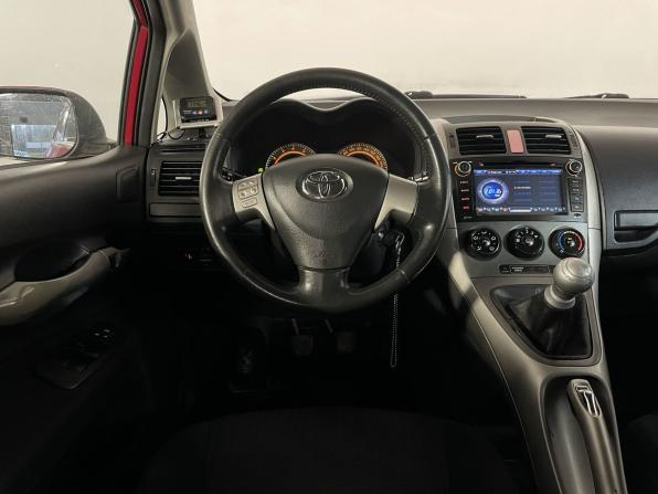 Toyota Auris I с пробегом 2007 года, цена 499 900 рублей, 186000 км, хэтчбек, Автокод Объявления