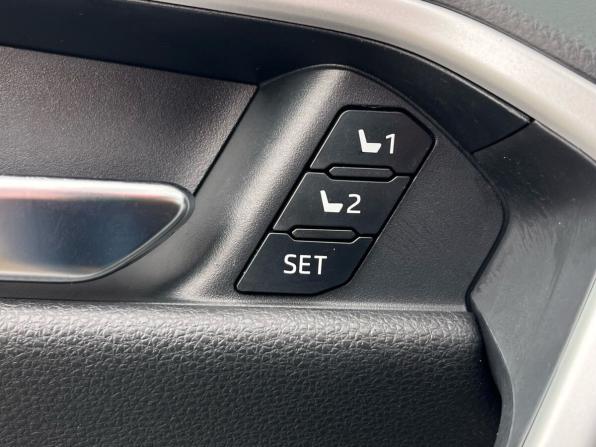 Toyota RAV4 V (XA50) с пробегом 2021 года, цена 2 950 000 рублей, 182000 км, внедорожник, Автокод Объявления