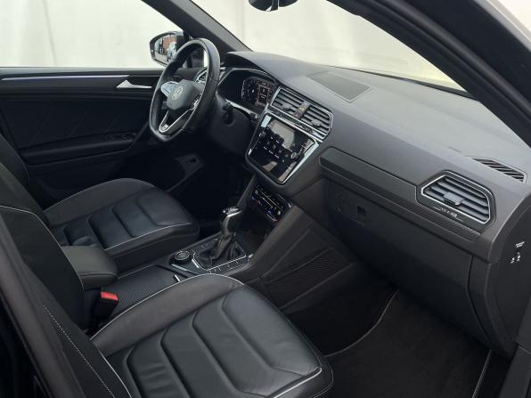 Volkswagen Tiguan II Рестайлинг с пробегом 2021 года, цена 3 799 000 рублей, 140616 км, внедорожник, Автокод Объявления