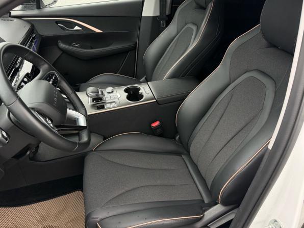 Omoda C5 I с пробегом 2023 года, цена 1 575 000 рублей, 50202 км, внедорожник, Автокод Объявления