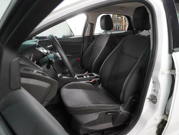 Ford Focus III Рестайлинг с пробегом 2015 года, цена 949 900 рублей, 154628 км, хэтчбек, Автокод Объявления