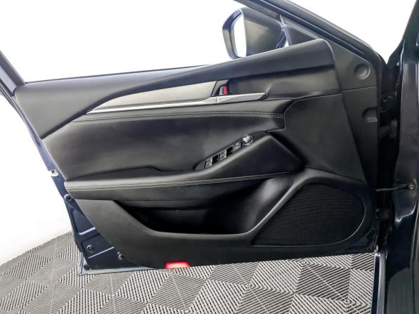 Mazda 6 III (GJ) Рестайлинг 2 с пробегом 2021 года, цена 2 470 000 рублей, 132287 км, седан, Автокод Объявления