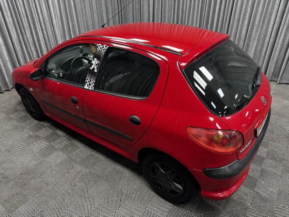 Peugeot 206 с пробегом 2006 года, цена 300 000 рублей, 198216 км, хэтчбек, Автокод Объявления