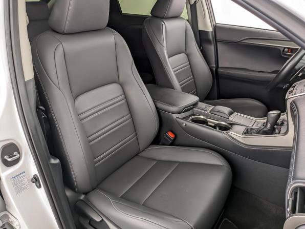 Lexus NX I Рестайлинг с пробегом 2019 года, цена 3 750 000 рублей, 60186 км, внедорожник, Автокод Объявления