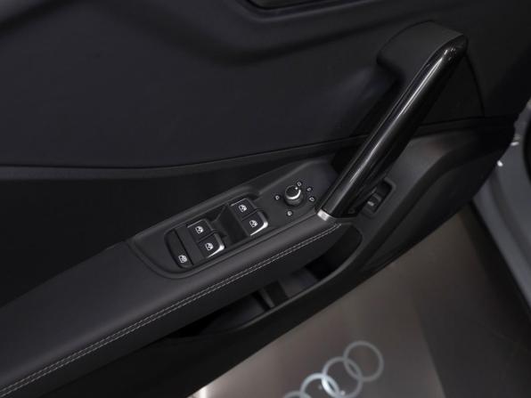 Audi Q2 I Рестайлинг с пробегом 2025 года, цена 3 750 000 рублей, 30 км, внедорожник, Автокод Объявления