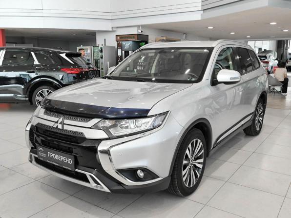 Mitsubishi Outlander III Рестайлинг 3 с пробегом 2020 года, цена 2 520 000 рублей, 71380 км, внедорожник, Автокод Объявления