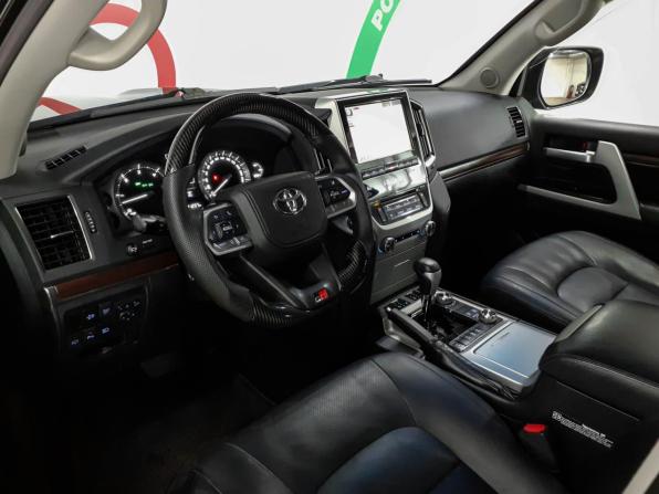 Toyota Land Cruiser 200 Series Рестайлинг 2 с пробегом 2015 года, цена 5 890 000 рублей, 121000 км, внедорожник, Автокод Объявления