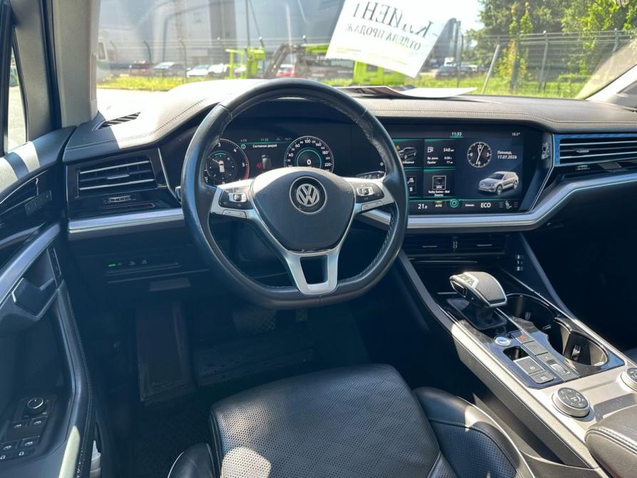 Volkswagen Touareg III Москва  - изображение 2
