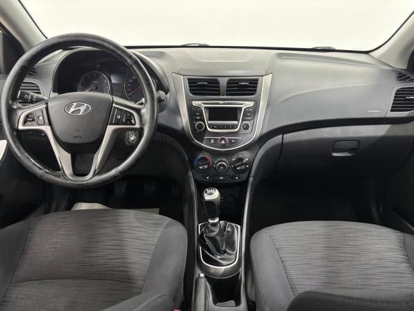 Hyundai Solaris I Рестайлинг с пробегом 2014 года, цена 1 130 000 рублей, 57733 км, седан, Автокод Объявления