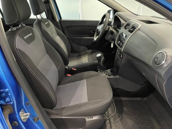 Renault Sandero II Рестайлинг с пробегом 2021 года, цена 869 000 рублей, 199370 км, хэтчбек, Автокод Объявления