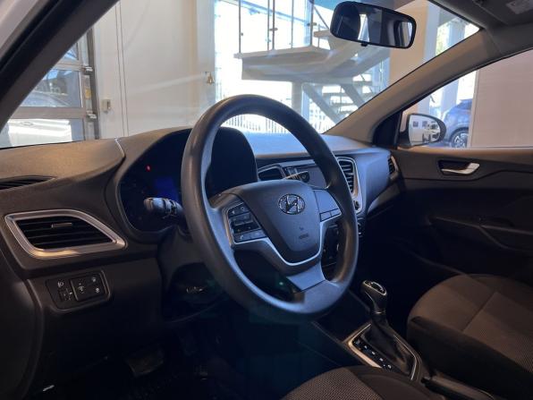 Hyundai Solaris II Рестайлинг с пробегом 2022 года, цена 1 781 000 рублей, 93231 км, седан, Автокод Объявления