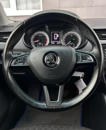 Skoda Octavia III (A7) Рестайлинг с пробегом 2017 года, цена 1 835 000 рублей, 122040 км, лифтбек, Автокод Объявления