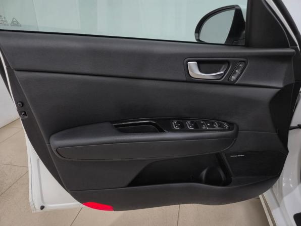 Kia Optima IV Рестайлинг с пробегом 2019 года, цена 1 995 000 рублей, 115294 км, седан, Автокод Объявления