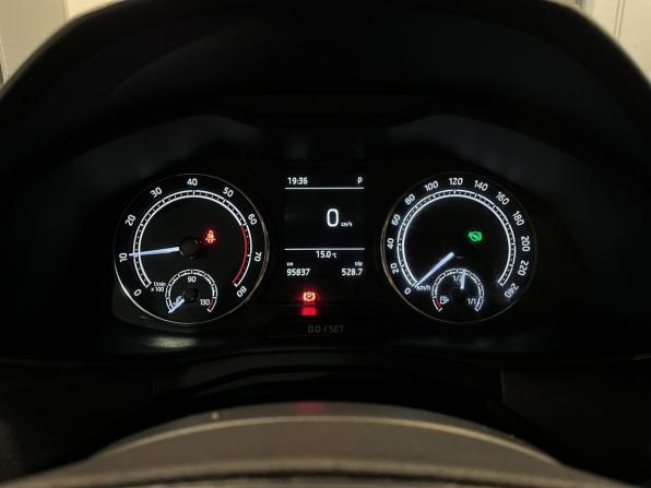 Skoda Rapid II с пробегом 2021 года, цена 1 740 000 рублей, 95836 км, лифтбек, Автокод Объявления