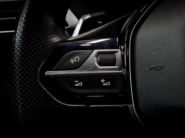 Peugeot 3008 II с пробегом 2018 года, цена 2 100 000 рублей, 50986 км, внедорожник, Автокод Объявления