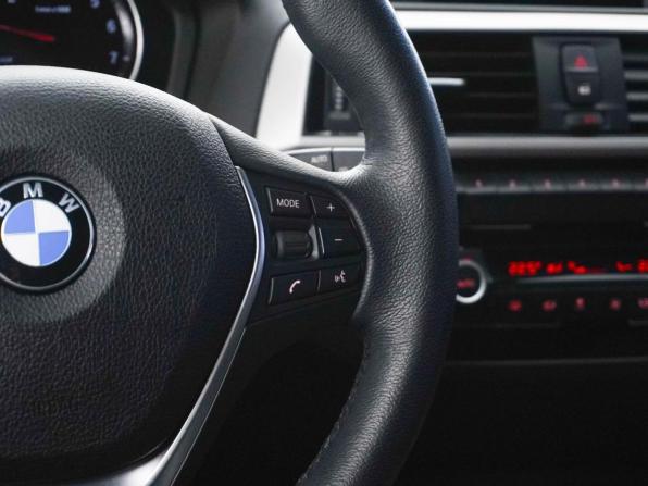 BMW 1 серии II (F20/F21) Рестайлинг 2 с пробегом 2018 года, цена 2 349 444 рубля, 24347 км, хэтчбек, Автокод Объявления