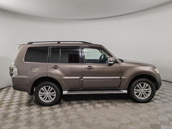 Mitsubishi Pajero IV Рестайлинг 1 с пробегом 2014 года, цена 2 125 000 рублей, 197999 км, внедорожник, Автокод Объявления