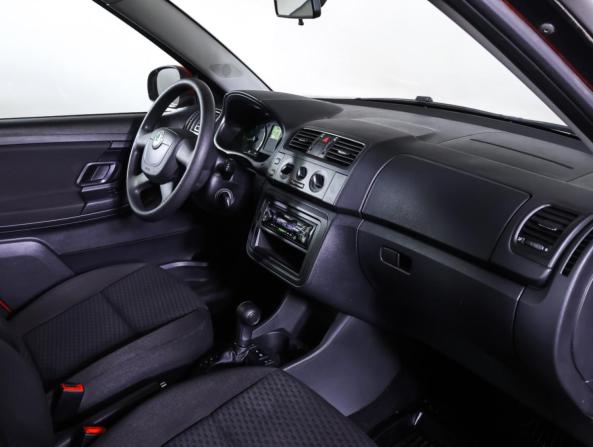 Skoda Fabia II Рестайлинг с пробегом 2011 года, цена 741 000 рублей, 140000 км, хэтчбек, Автокод Объявления