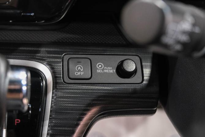 Honda Stepwgn V с пробегом 2015 года, цена 1 799 000 рублей, 132723 км, минивэн, Автокод Объявления