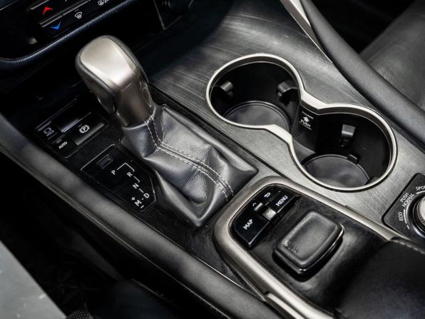 Lexus RX IV Рестайлинг с пробегом 2019 года, цена 4 630 000 рублей, 90885 км, внедорожник, Автокод Объявления