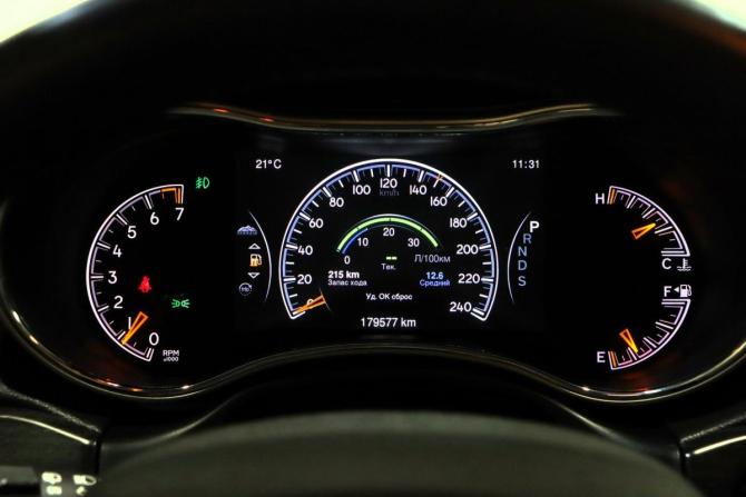 Jeep Grand Cherokee IV (WK2) Рестайлинг с пробегом 2013 года, цена 2 150 000 рублей, 179576 км, внедорожник, Автокод Объявления