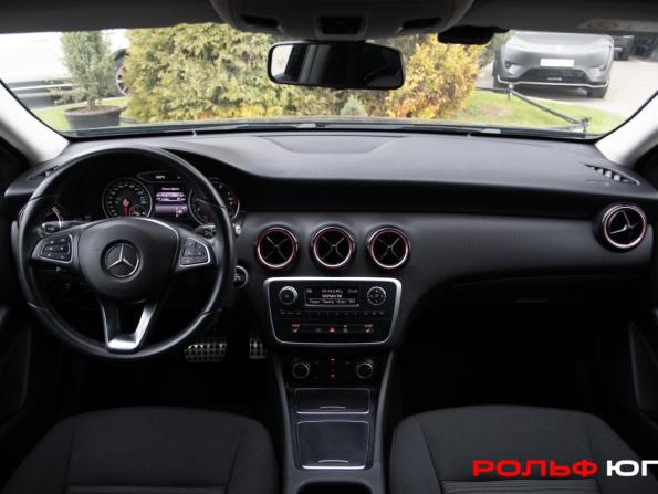 Mercedes-Benz A-Класс III (W176) Рестайлинг с пробегом 2017 года, цена 1 798 000 рублей, 69215 км, хэтчбек, Автокод Объявления