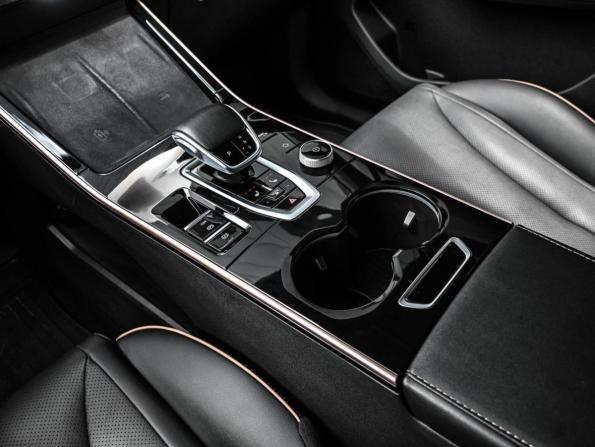 Omoda C5 I с пробегом 2023 года, цена 1 799 000 рублей, 64801 км, внедорожник, Автокод Объявления
