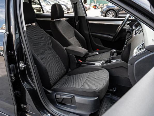 Skoda Octavia III (A7) с пробегом 2016 года, цена 1 350 000 рублей, 298372 км, универсал, Автокод Объявления
