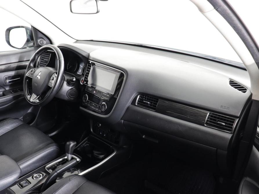 Mitsubishi Outlander III Рестайлинг 2 Химки  - изображение 11