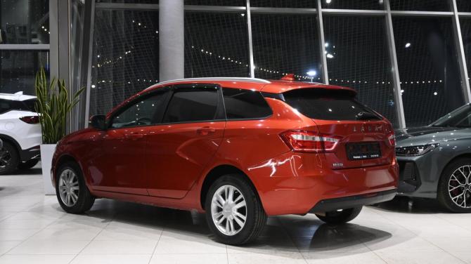 Lada (ВАЗ) Vesta I с пробегом 2018 года, цена 895 000 рублей, 116000 км, универсал, Автокод Объявления