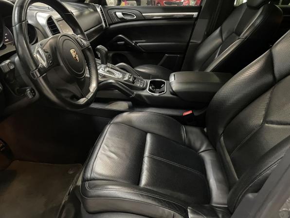 Porsche Cayenne II (958) с пробегом 2012 года, цена 2 400 000 рублей, 143597 км, внедорожник, Автокод Объявления