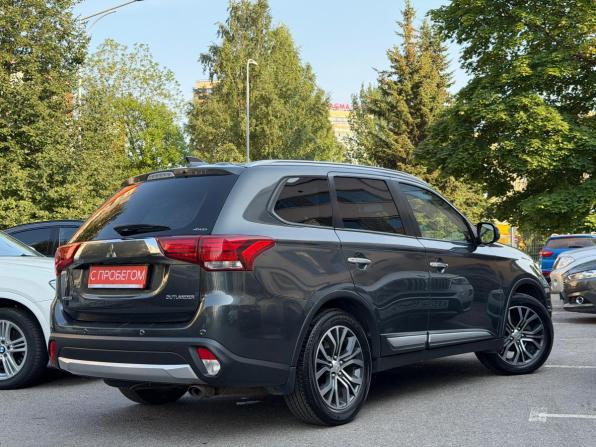 Mitsubishi Outlander III Рестайлинг 2 с пробегом 2018 года, цена 2 199 000 рублей, 107000 км, внедорожник, Автокод Объявления