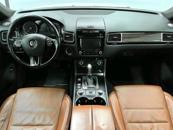 Volkswagen Touareg II с пробегом 2014 года, цена 2 379 900 рублей, 274300 км, внедорожник, Автокод Объявления