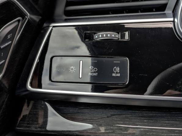 Audi SQ8 I (4M) Рестайлинг с пробегом 2024 года, цена 13 850 000 рублей, 16696 км, внедорожник, Автокод Объявления