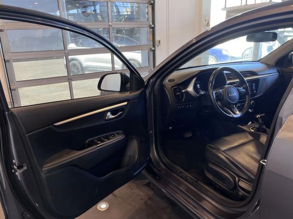 Kia Rio IV Рестайлинг с пробегом 2022 года, цена 1 880 000 рублей, 89027 км, седан, Автокод Объявления
