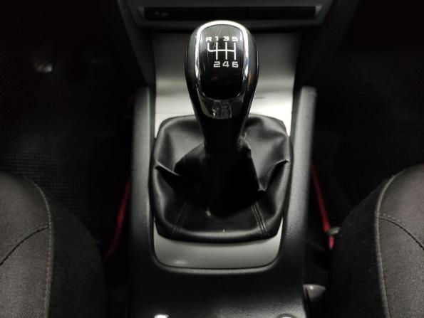 Skoda Octavia II (A5) Рестайлинг с пробегом 2012 года, цена 849 000 рублей, 222000 км, лифтбек, Автокод Объявления