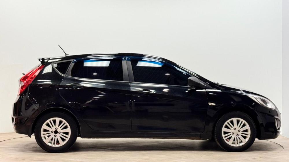 Hyundai Solaris I Киров  - изображение 5