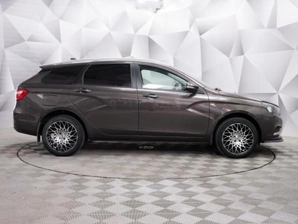 Lada (ВАЗ) Vesta I с пробегом 2018 года, цена 1 050 000 рублей, 83000 км, универсал, Автокод Объявления