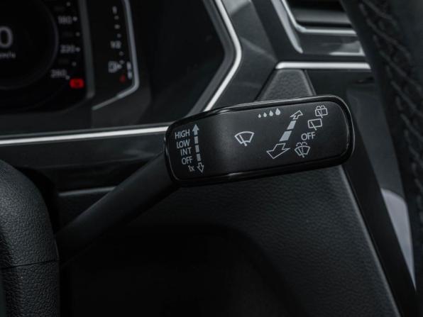 Volkswagen Tiguan II Рестайлинг с пробегом 2021 года, цена 3 099 000 рублей, 90364 км, внедорожник, Автокод Объявления