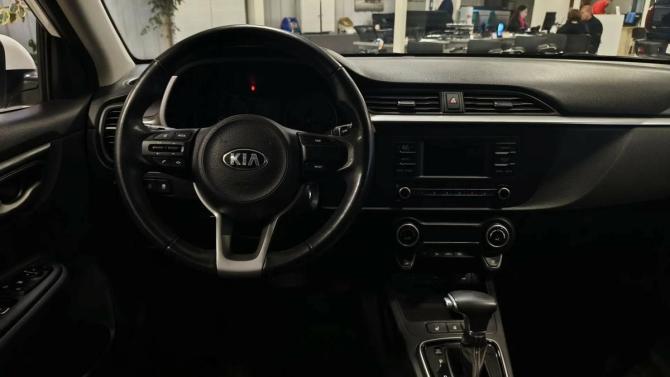 Kia Rio IV Рестайлинг с пробегом 2021 года, цена 1 828 000 рублей, 52000 км, хэтчбек, Автокод Объявления