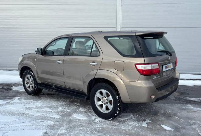 Toyota Fortuner I Рестайлинг с пробегом 2009 года, цена 1 720 000 рублей, 193505 км, внедорожник, Автокод Объявления