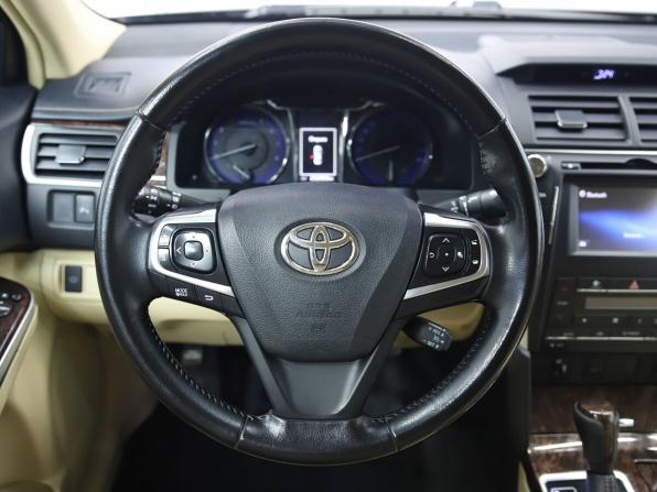Toyota Camry VII (XV50) Рестайлинг с пробегом 2015 года, цена 1 950 000 рублей, 232953 км, седан, Автокод Объявления