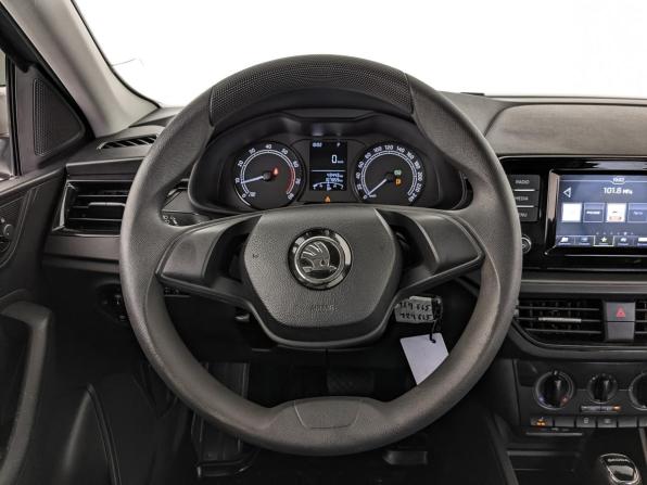 Skoda Rapid II с пробегом 2021 года, цена 1 365 000 рублей, 103790 км, лифтбек, Автокод Объявления