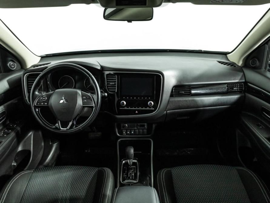 Mitsubishi Outlander III Рестайлинг 3 Санкт-Петербург  - изображение 13