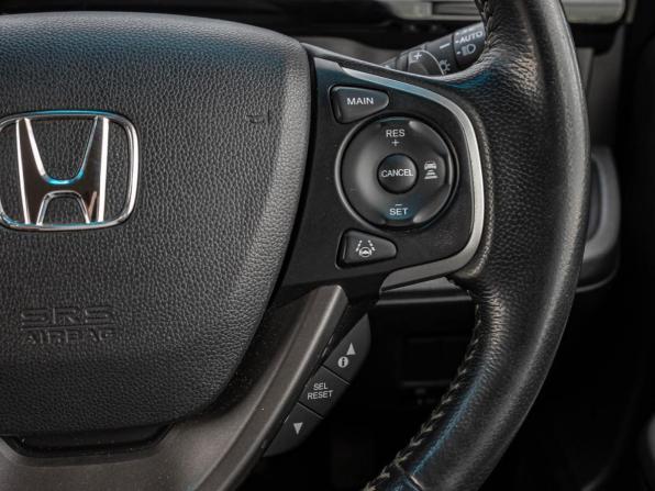 Honda Stepwgn V Рестайлинг с пробегом 2018 года, цена 2 230 000 рублей, 100019 км, минивэн, Автокод Объявления