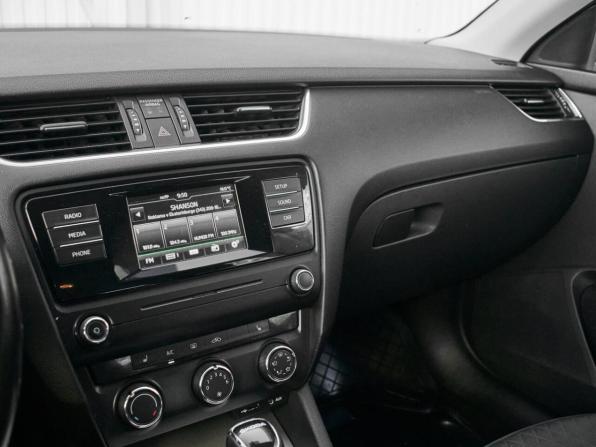 Skoda Octavia III (A7) с пробегом 2016 года, цена 1 310 000 рублей, 221113 км, лифтбек, Автокод Объявления