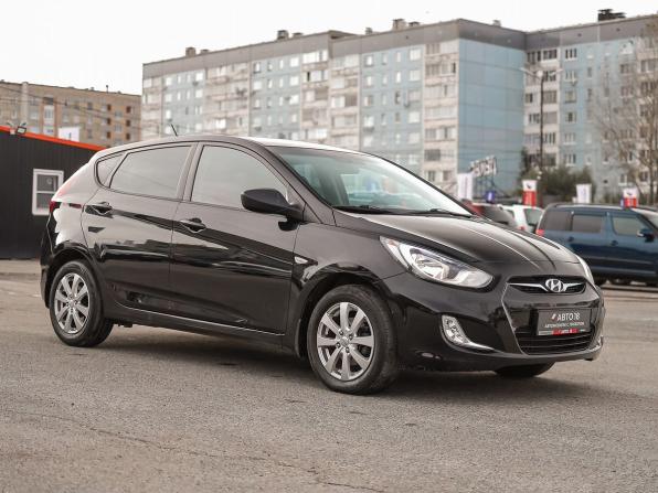 Hyundai Solaris I Рестайлинг с пробегом 2014 года, цена 799 000 рублей, 137218 км, хэтчбек, Автокод Объявления